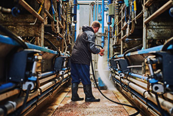 4 industrial cleaning 1